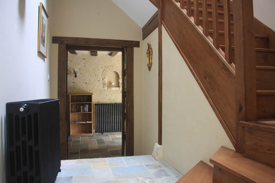 Hallway and stairs at Les Bouts de Ralle Chambre D'Hotes
