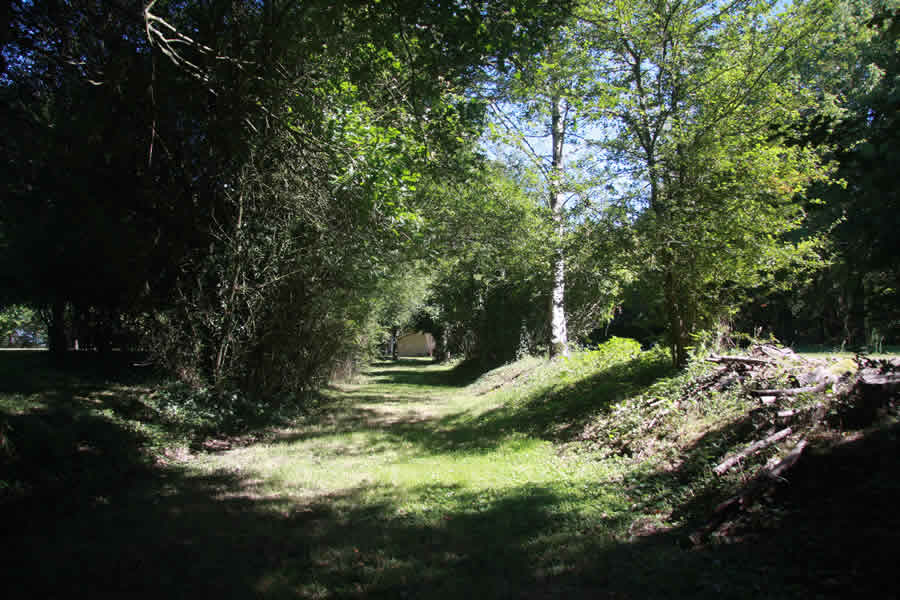 'The Lane' at Les Bouts de Ralle Chambre D'Hotes